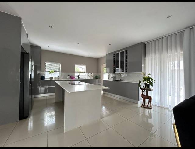 4 BEDROOM HOUSE FOR SALE IN SAVANNAH COUNTRY ESTATE